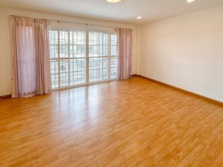 For sale 3 bedrooms townhouse in Chom Thong, Bangkok