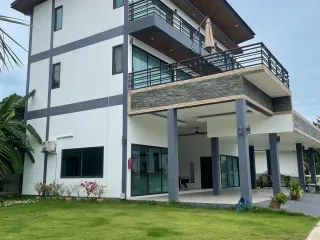 For sale 5 bedrooms villa in Ko Samui, Surat Thani