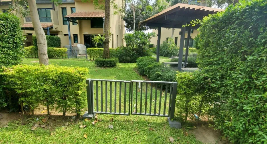 Reihenhaus zum Kauf und zur Miete mit 3 Zimmer in Cha Am, Phetchaburi