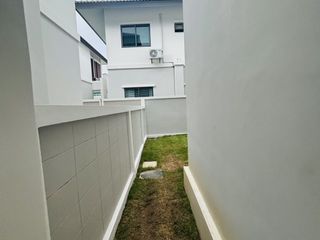For rent 3 bedrooms house in Saraphi, Chiang Mai
