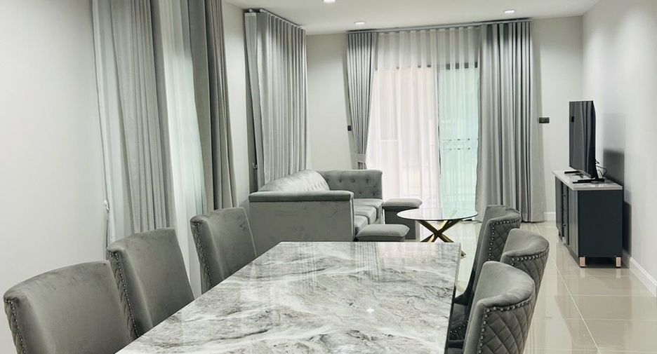 For rent 3 bedrooms house in Saraphi, Chiang Mai
