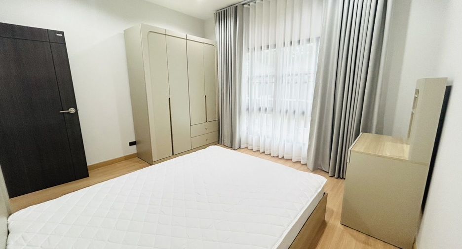 For rent 3 bedrooms house in Saraphi, Chiang Mai