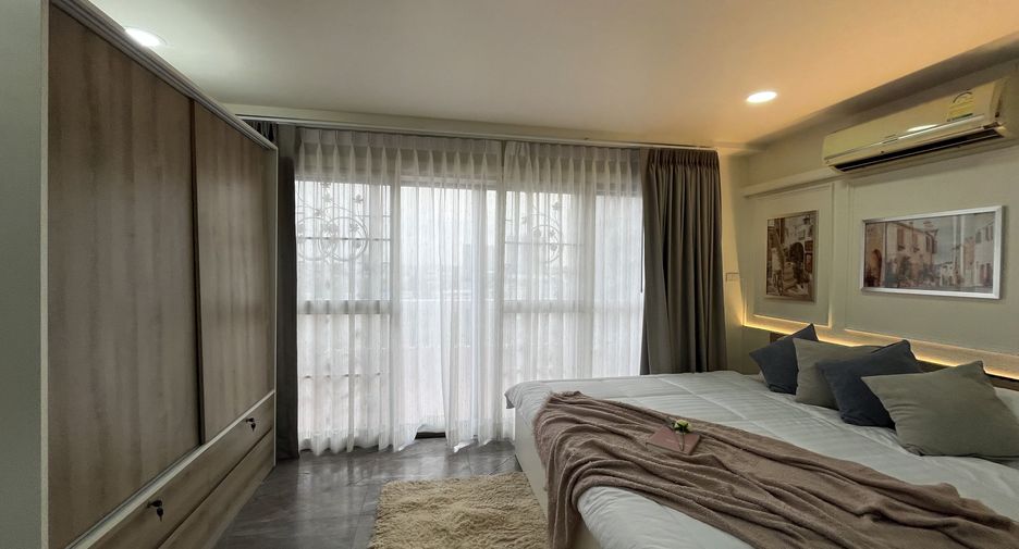 For sale 1 bed condo in Mueang Samut Prakan, Samut Prakan