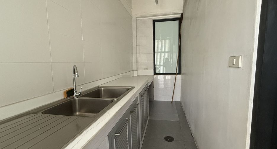 For sale 2 bedrooms house in Chatuchak, Bangkok