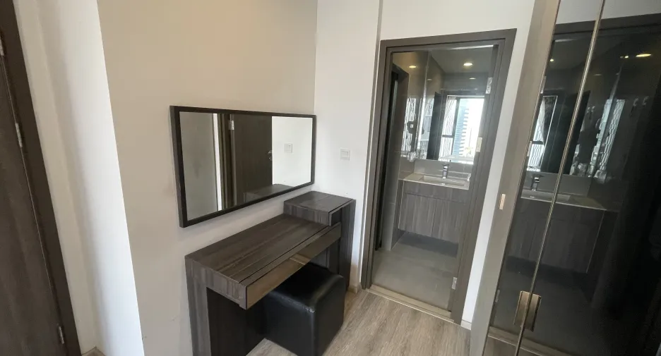 For sale 2 bedrooms condo in Watthana, Bangkok