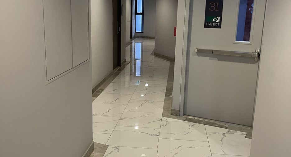 For sale 2 bedrooms condo in Watthana, Bangkok