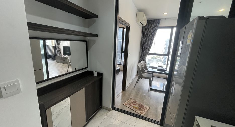 For sale 2 bedrooms condo in Watthana, Bangkok