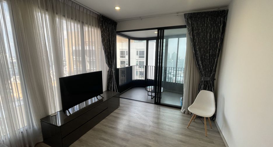 For sale 2 bedrooms condo in Watthana, Bangkok