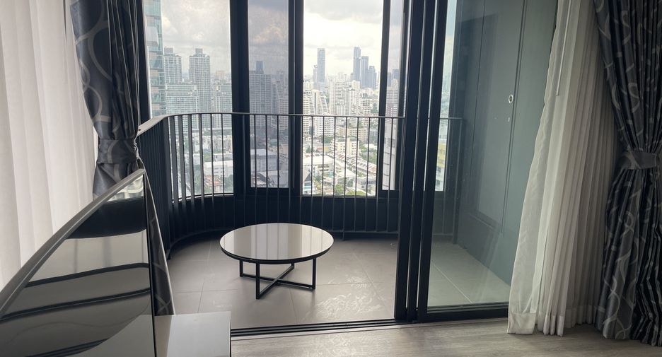 For sale 2 bedrooms condo in Watthana, Bangkok