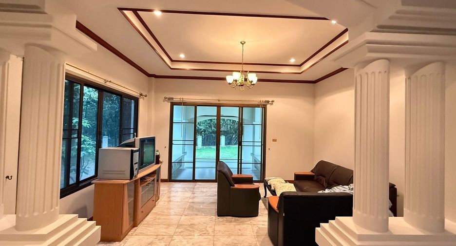For sale 3 bedrooms house in Mueang Chiang Mai, Chiang Mai