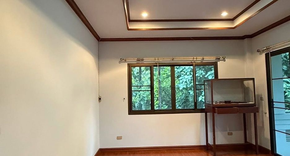 For sale 3 bedrooms house in Mueang Chiang Mai, Chiang Mai