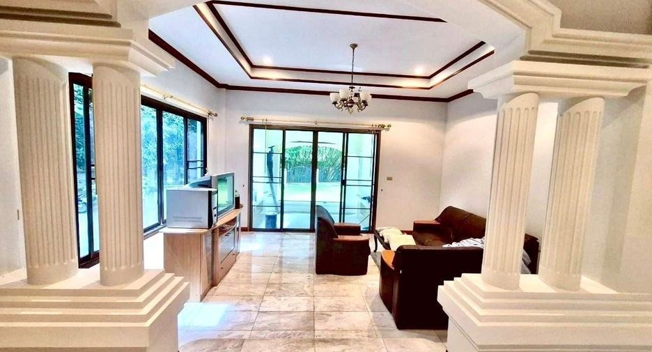 For sale 3 bedrooms house in Mueang Chiang Mai, Chiang Mai