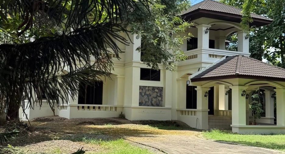 For sale 3 bedrooms house in Mueang Chiang Mai, Chiang Mai