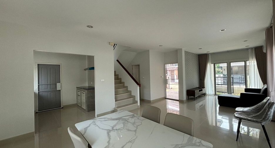 À vendre 3 chambres maison à Mueang Chiang Mai, Chiang Mai