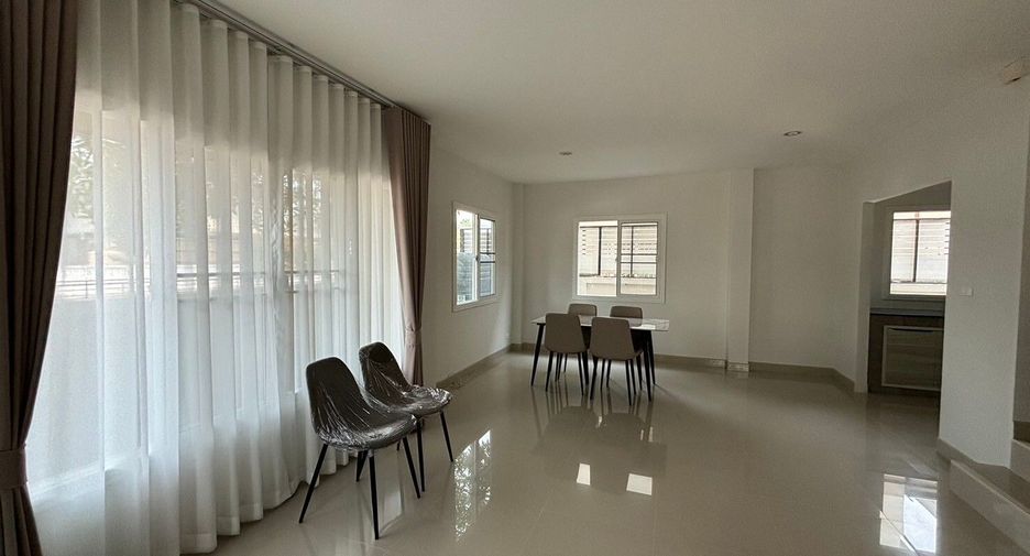À vendre 3 chambres maison à Mueang Chiang Mai, Chiang Mai