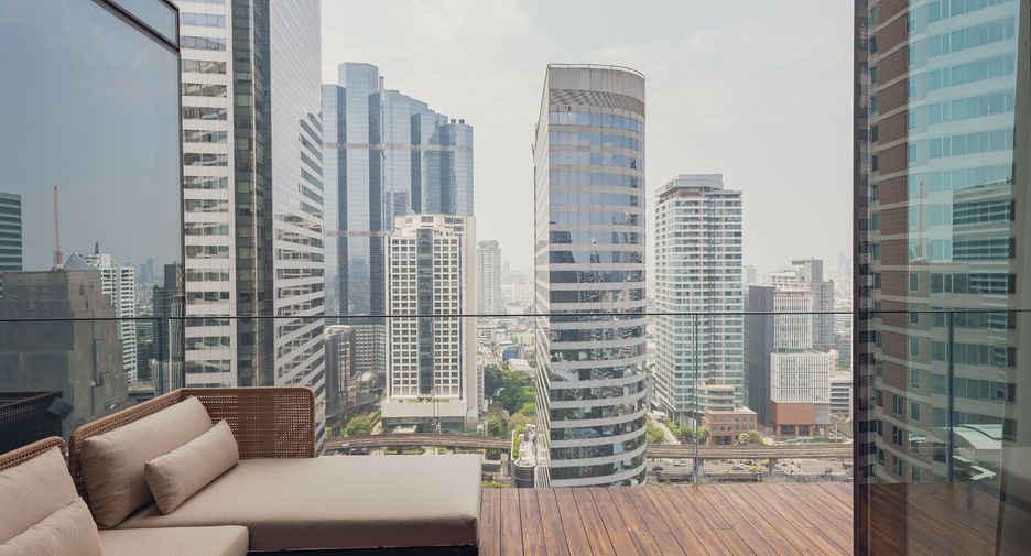 For sale 3 bedrooms condo in Sathon, Bangkok