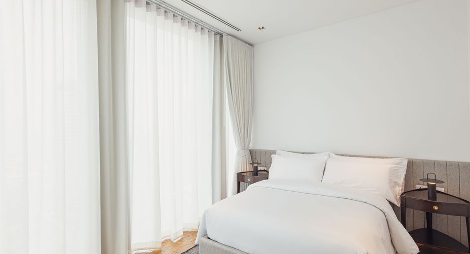 For sale 3 bedrooms condo in Sathon, Bangkok