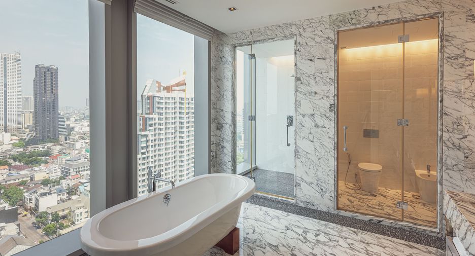 For sale 3 bedrooms condo in Sathon, Bangkok