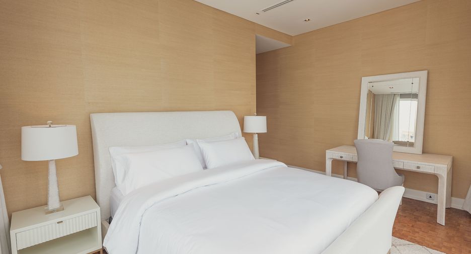 For sale 3 bedrooms condo in Sathon, Bangkok
