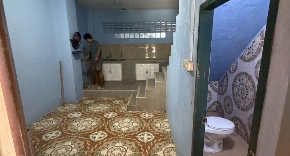 For sale 1 bed retail Space in Bang Lamung, Chonburi