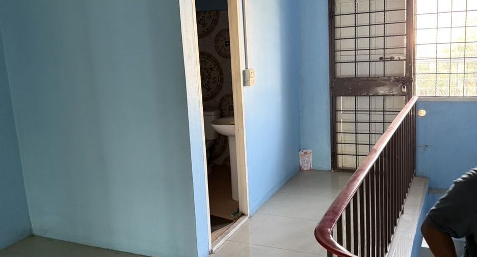For sale 1 bed retail Space in Bang Lamung, Chonburi