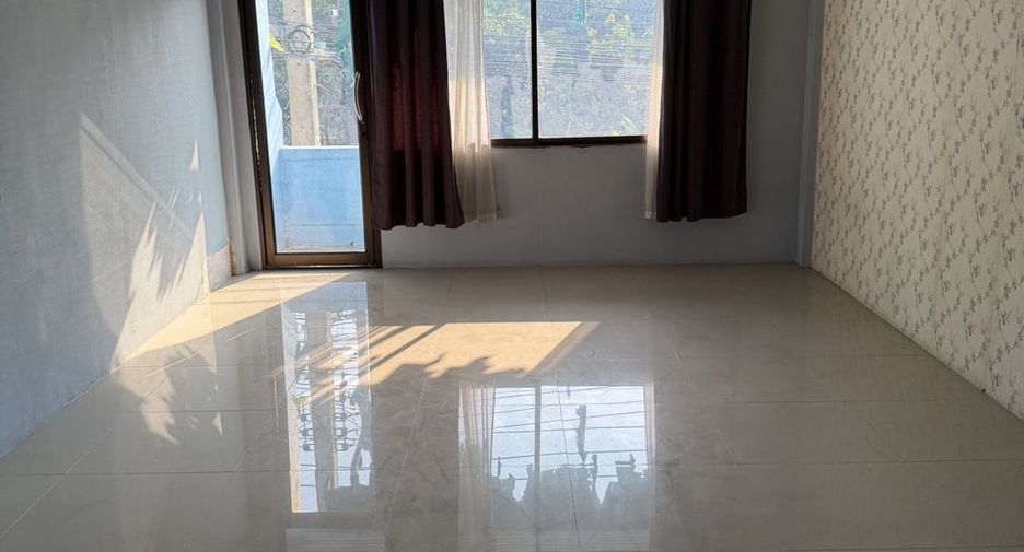 For sale 1 bed retail Space in Bang Lamung, Chonburi