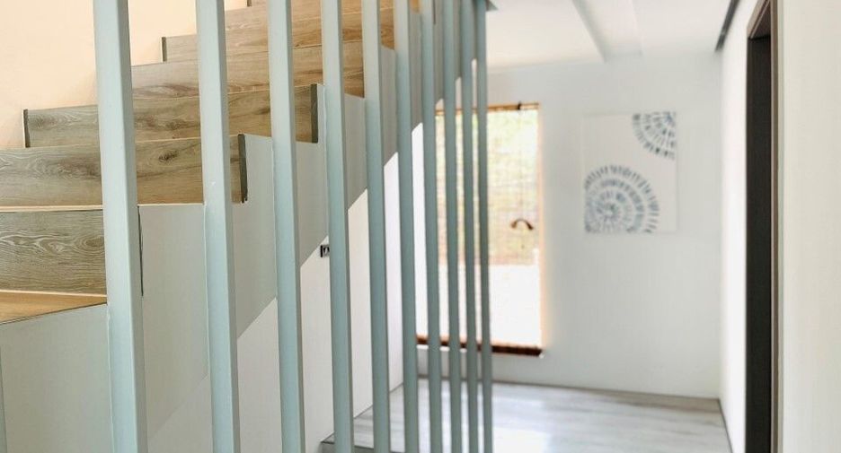 For rent 3 bedrooms townhouse in Ko Samui, Surat Thani
