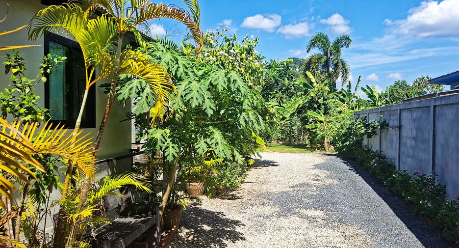 Haus zum Kauf mit 1 Zimmer in Mueang Krabi, Krabi