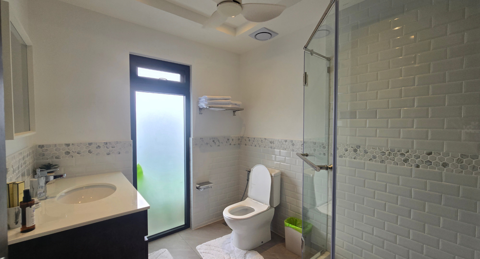 For rent 3 bedrooms villa in Hua Hin, Prachuap Khiri Khan