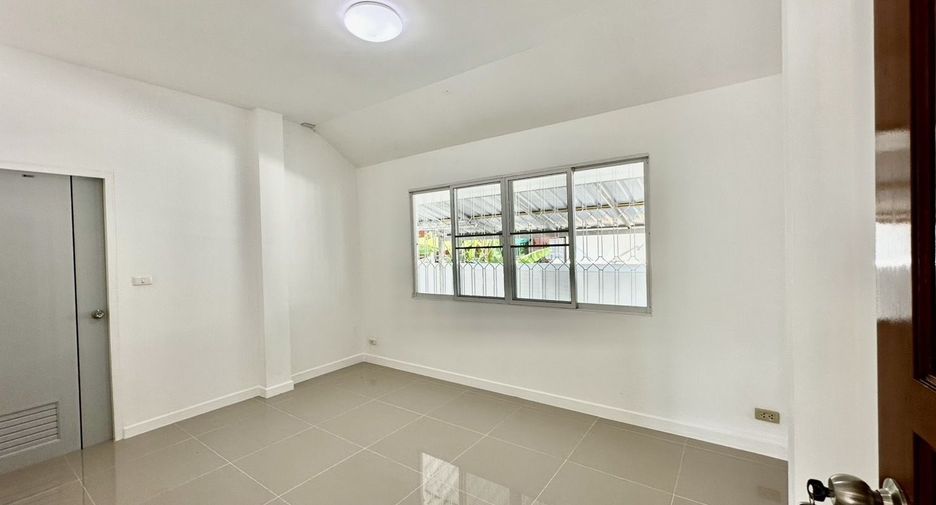 Haus zum Kauf mit 3 Zimmer in Mueang Chiang Mai, Chiang Mai