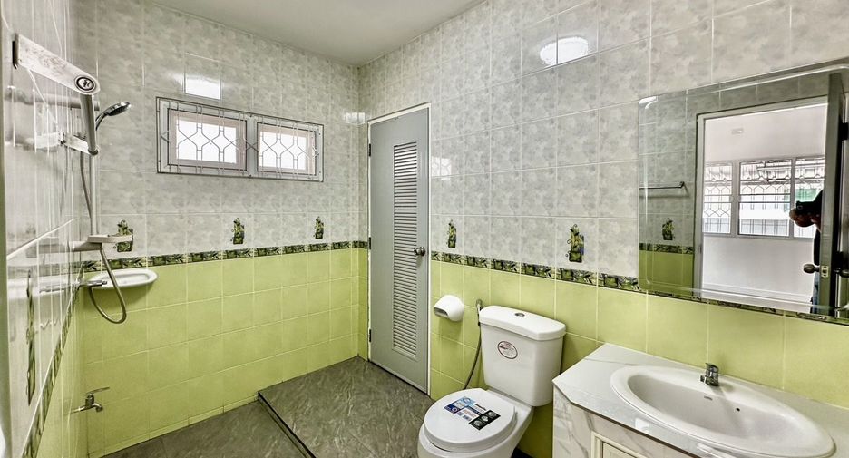 Haus zum Kauf mit 3 Zimmer in Mueang Chiang Mai, Chiang Mai