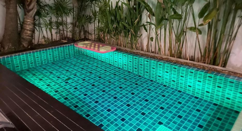 Villa en alquiler de 2 habitaciones en Mueang Phuket, Phuket