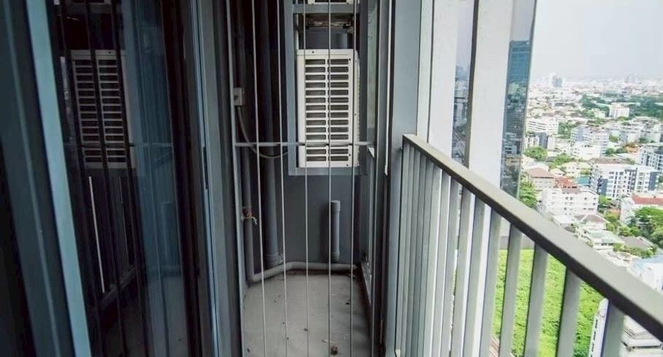 For sale 1 bed condo in Phaya Thai, Bangkok