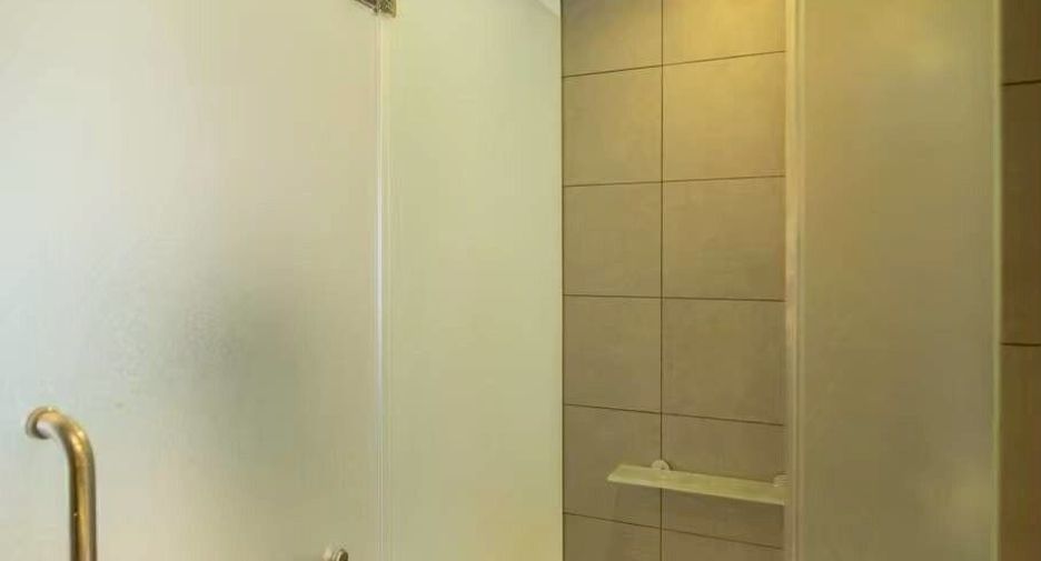 For sale 1 bed condo in Phaya Thai, Bangkok