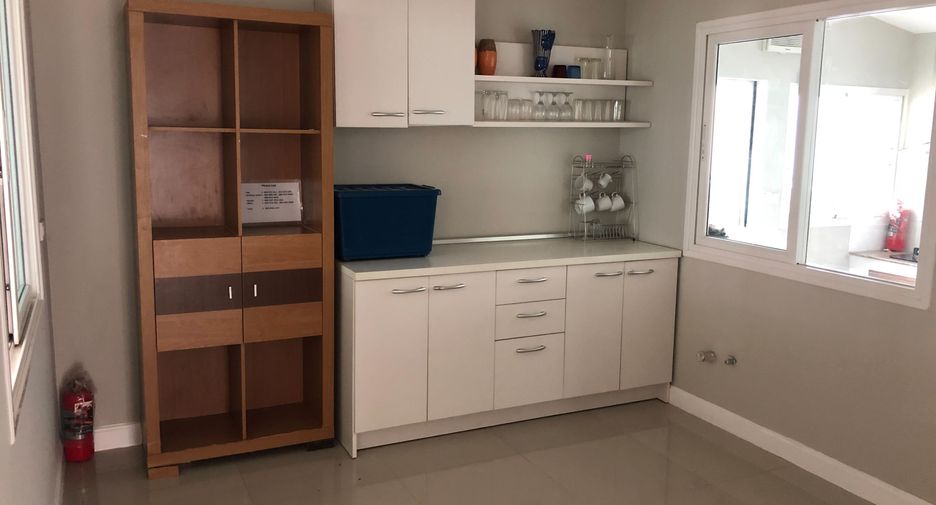 For rent 3 bedrooms house in Mueang Chiang Mai, Chiang Mai