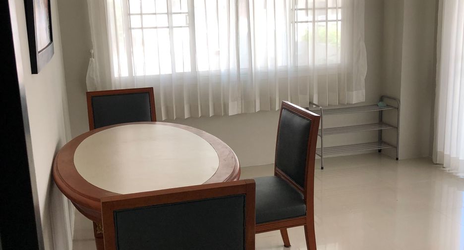 For rent 3 bedrooms house in Mueang Chiang Mai, Chiang Mai