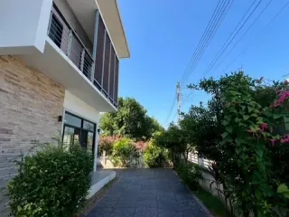 出租 3 卧室 独立屋 在 Hang Dong, Chiang Mai