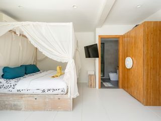Продажа и аренда 5 спальни вилла в Самуи, Сураттани