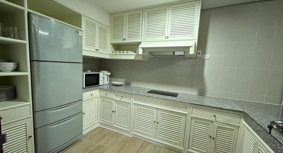 For rent 4 bedrooms condo in Bang Lamung, Chonburi