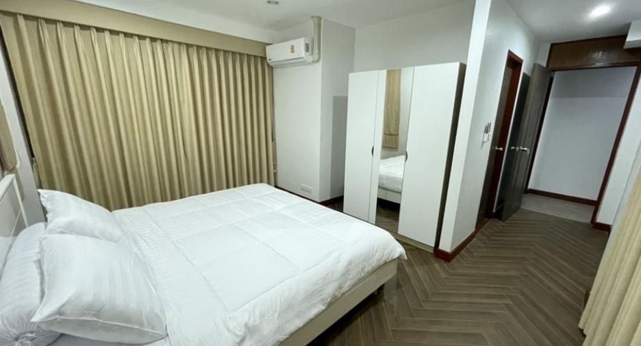 For rent 4 bedrooms condo in Bang Lamung, Chonburi