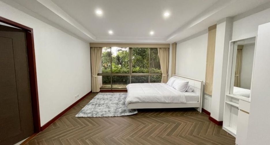 For rent 4 bedrooms condo in Bang Lamung, Chonburi