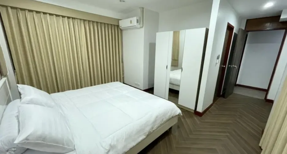 For rent 4 bedrooms condo in Bang Lamung, Chonburi