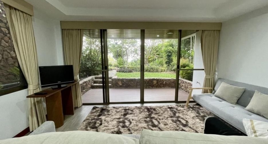 For rent 4 bedrooms condo in Bang Lamung, Chonburi