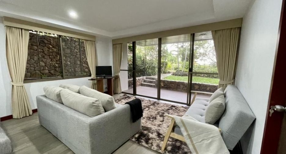 For rent 4 bedrooms condo in Bang Lamung, Chonburi