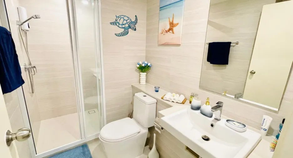 For rent 2 bedrooms condo in Mueang Phuket, Phuket