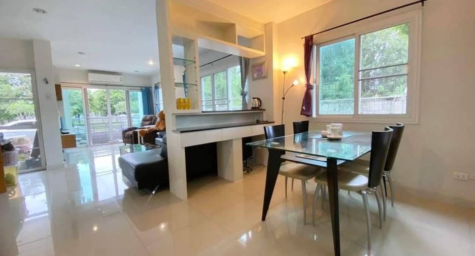 For rent 3 bedrooms house in Mueang Chiang Mai, Chiang Mai