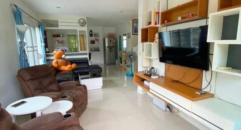 For rent 3 bedrooms house in Mueang Chiang Mai, Chiang Mai