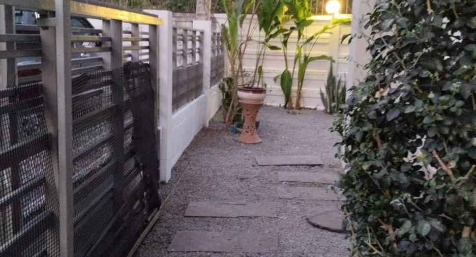 For rent 3 bedrooms house in Mueang Chiang Mai, Chiang Mai