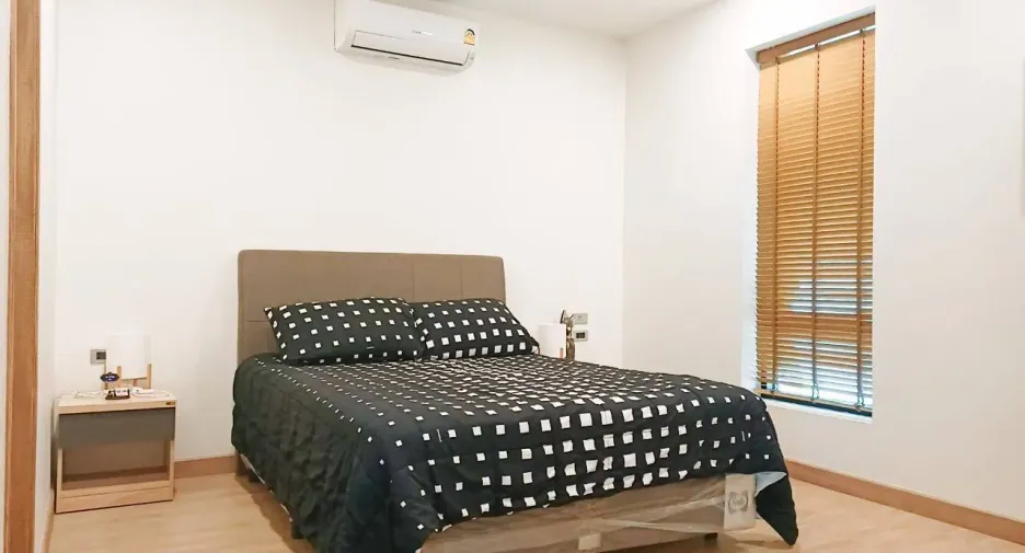 出售 4 卧室 独立屋 在 San Kamphaeng, Chiang Mai
