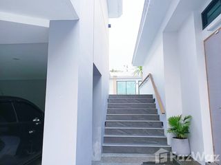 Casa en venta de 4 habitaciones en San Kamphaeng, Chiang Mai